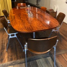 Tisch für Gruppengespräche